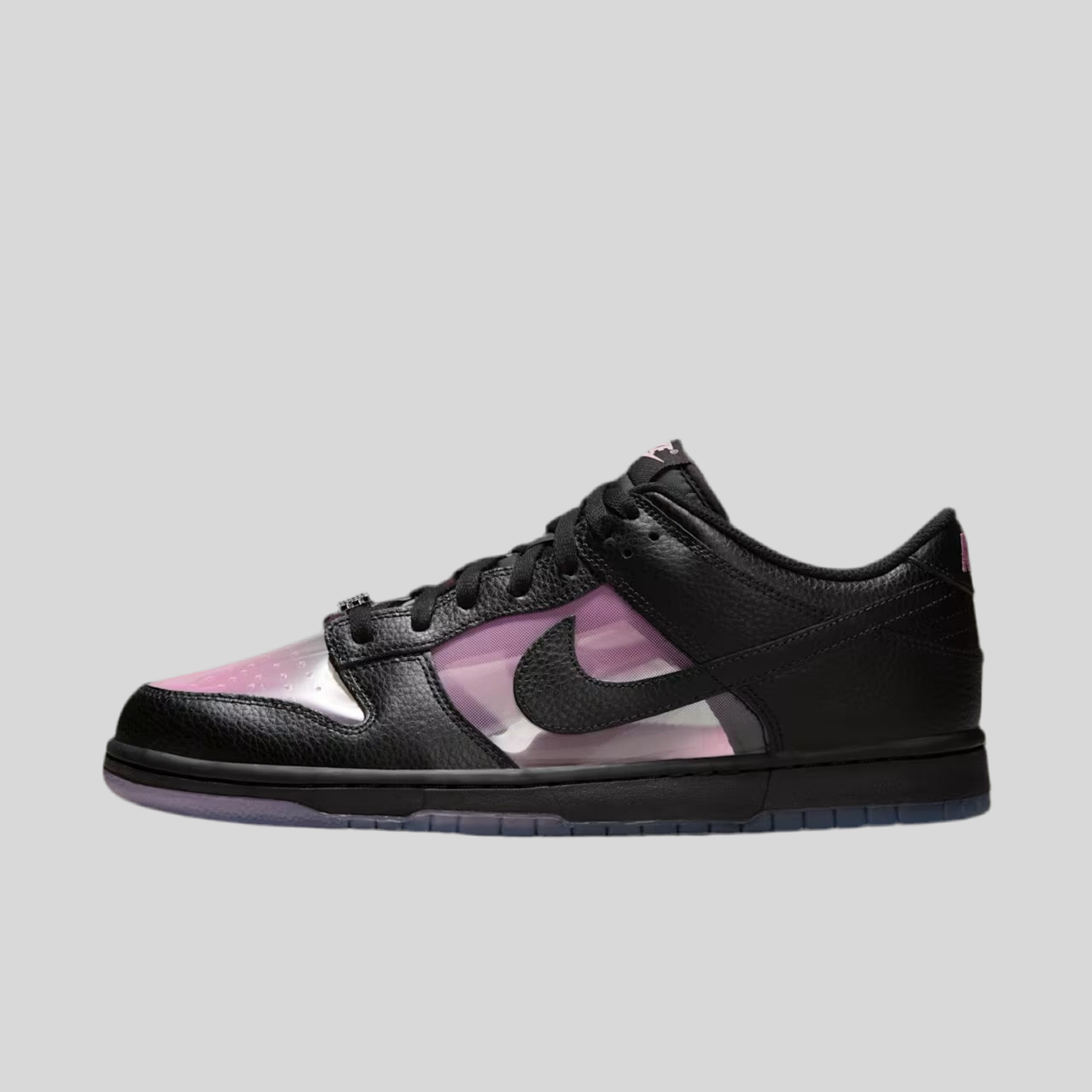 Dunk Low ‘Black and Pink Rise’