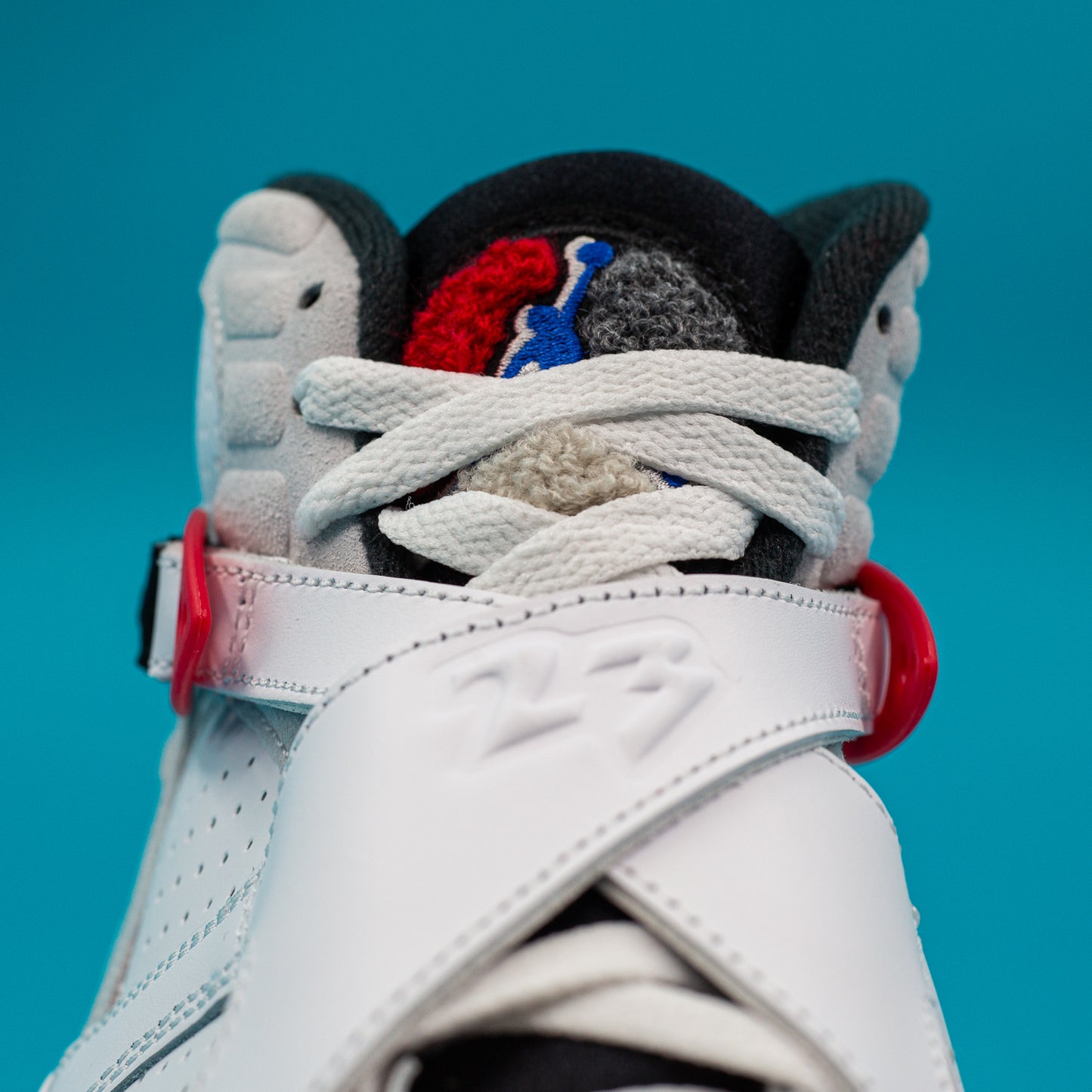 Air Jordan 8 Retro "Bugs Bunny"