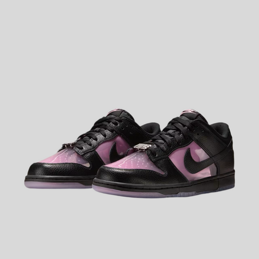 Dunk Low ‘Black and Pink Rise’