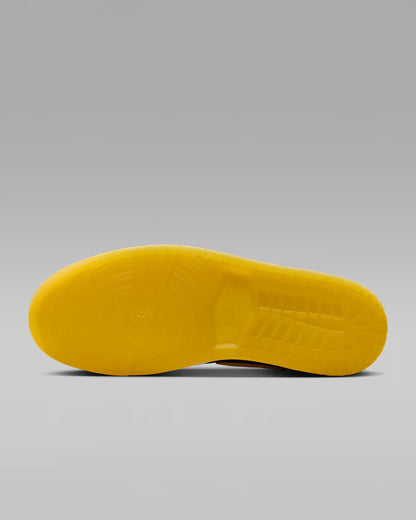 Air Jordan 1 Mid SE ‘New Love’