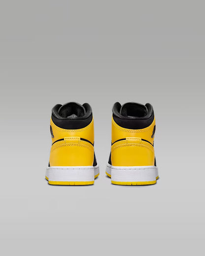 Air Jordan 1 Mid SE ‘New Love’ (GS)