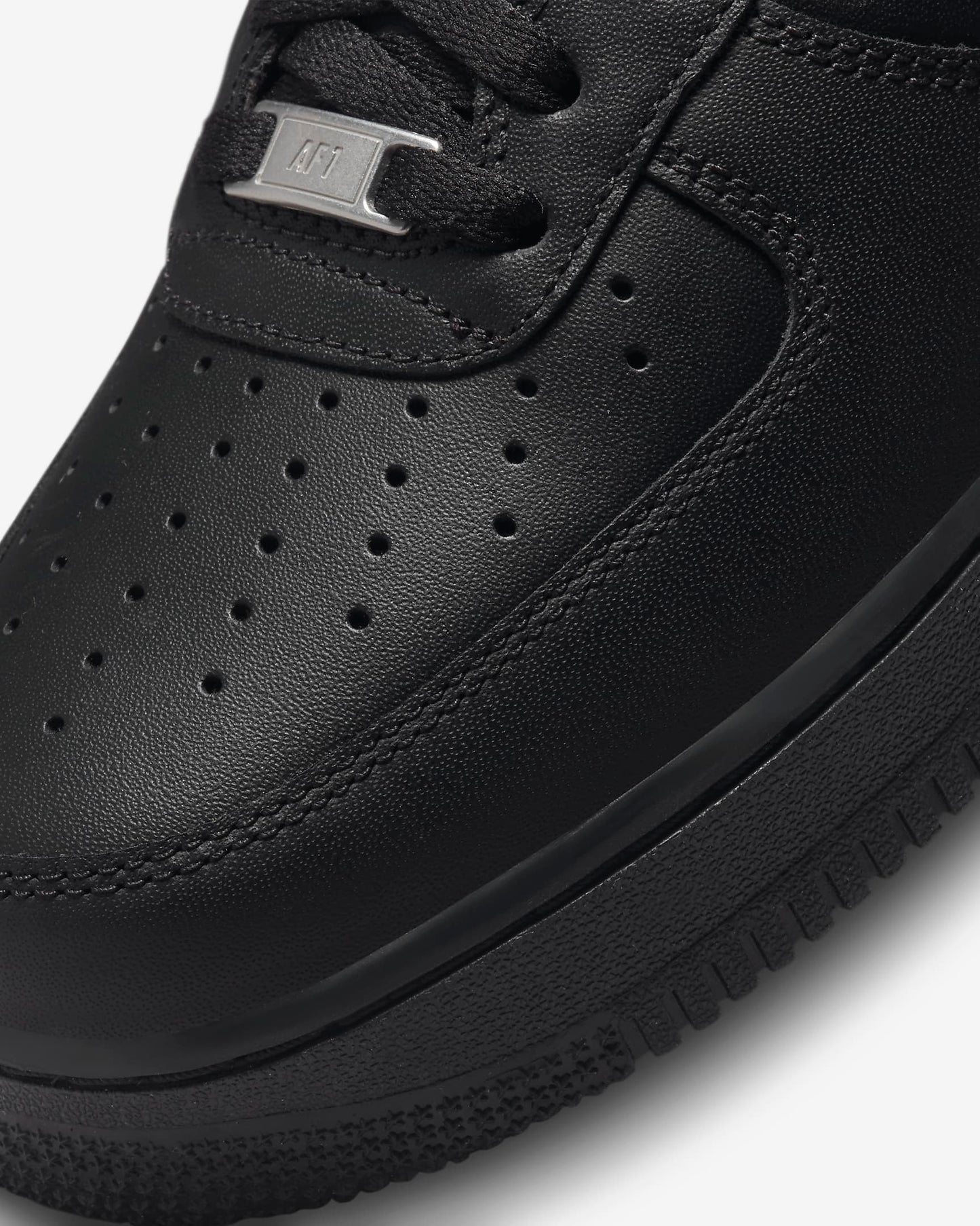Nike Air Force 1 ’07