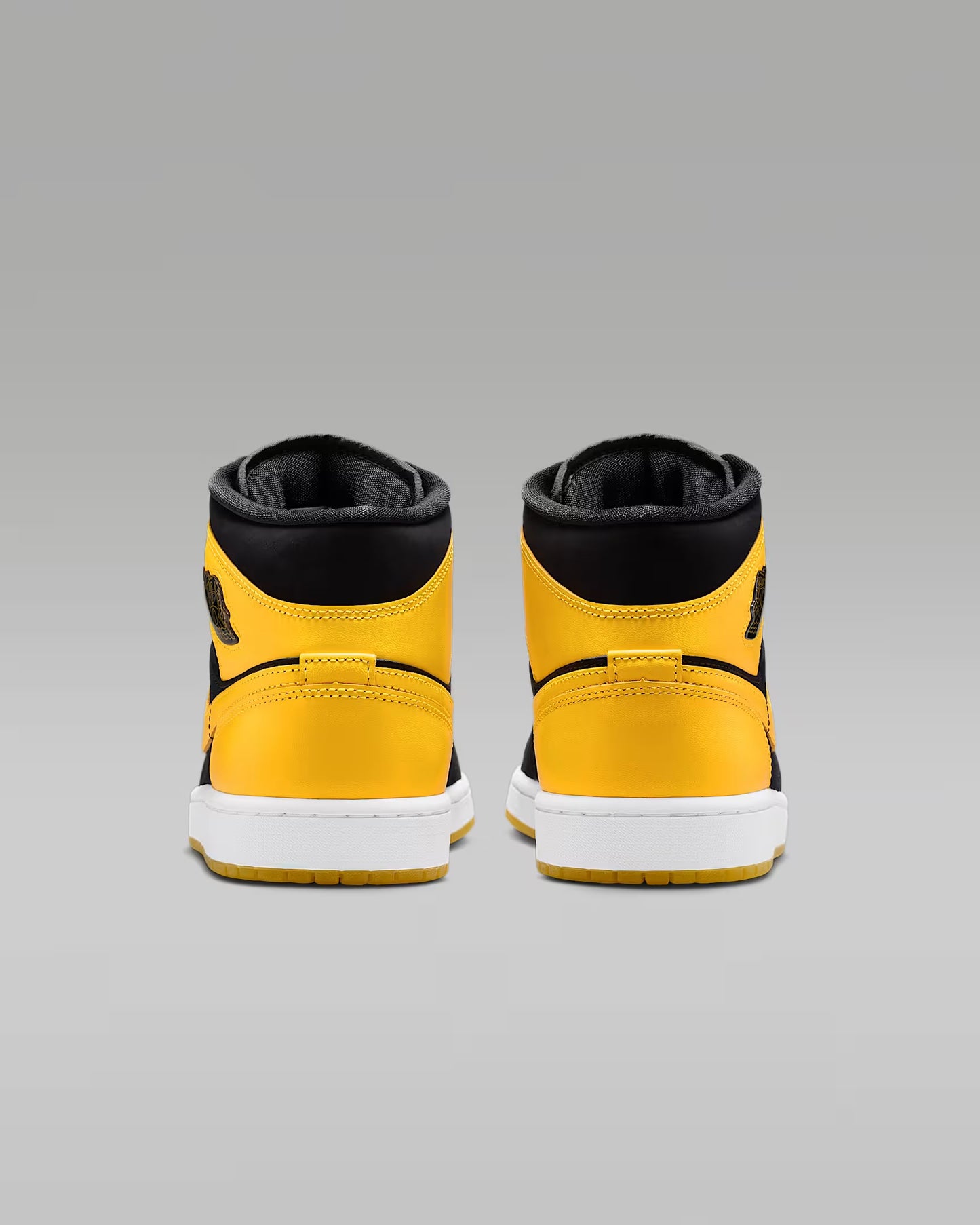 Air Jordan 1 Mid SE ‘New Love’