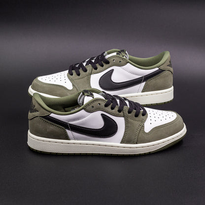 Air Jordan 1 Low OG "Medium Olive"