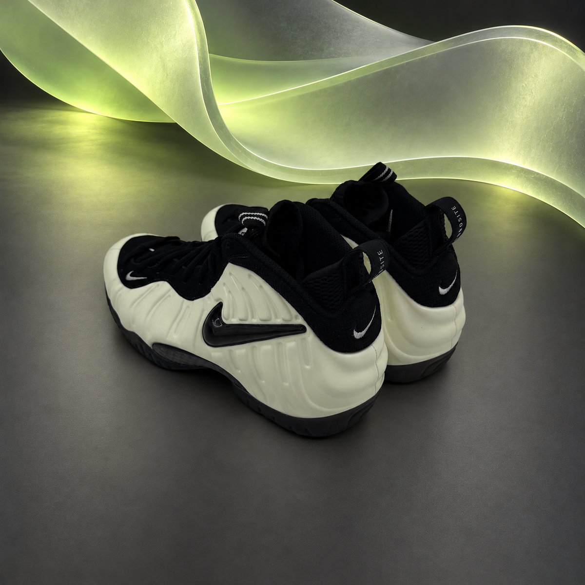 Air Foamposite Pro Premium "Glow in The Dark"