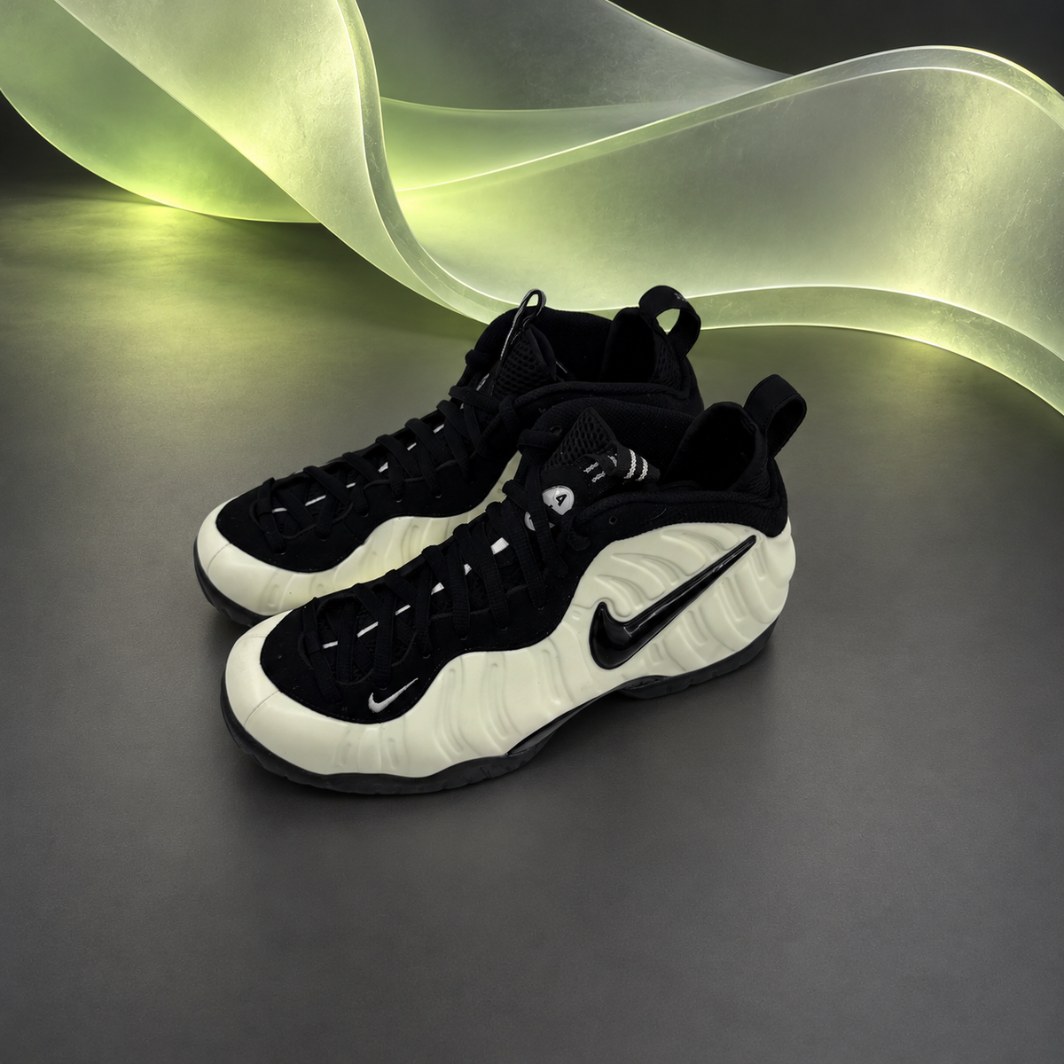Air Foamposite Pro Premium "Glow in The Dark"