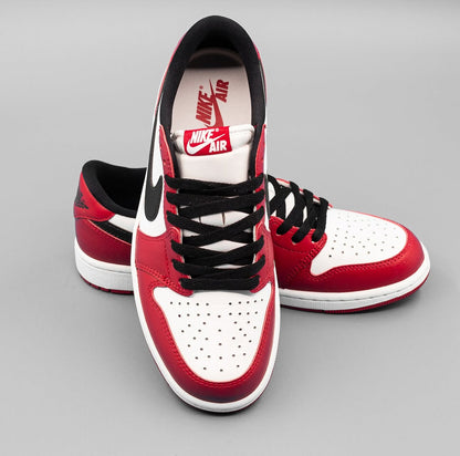 Air Jordan 1 Low OG "Chicago"