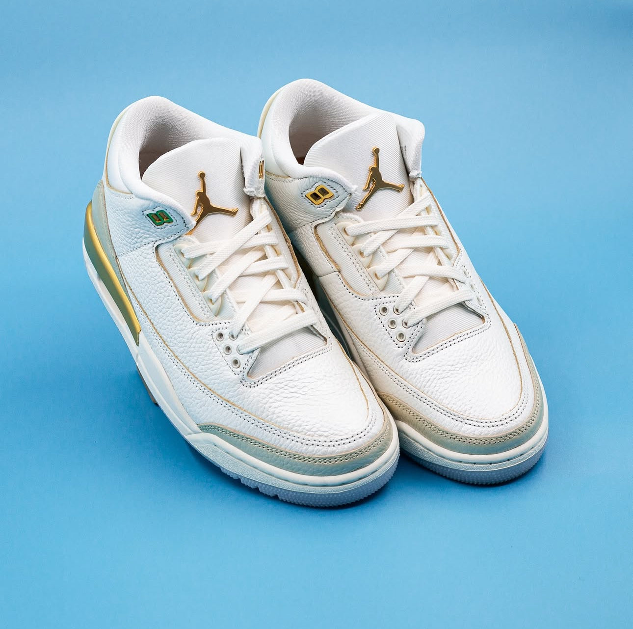 W Air Jordan 3 Retro "Champagne & Oysters"