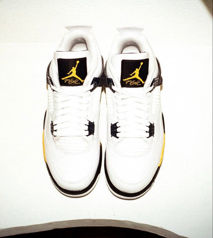 Air Jordan 4 Retro "Tour Yellow"