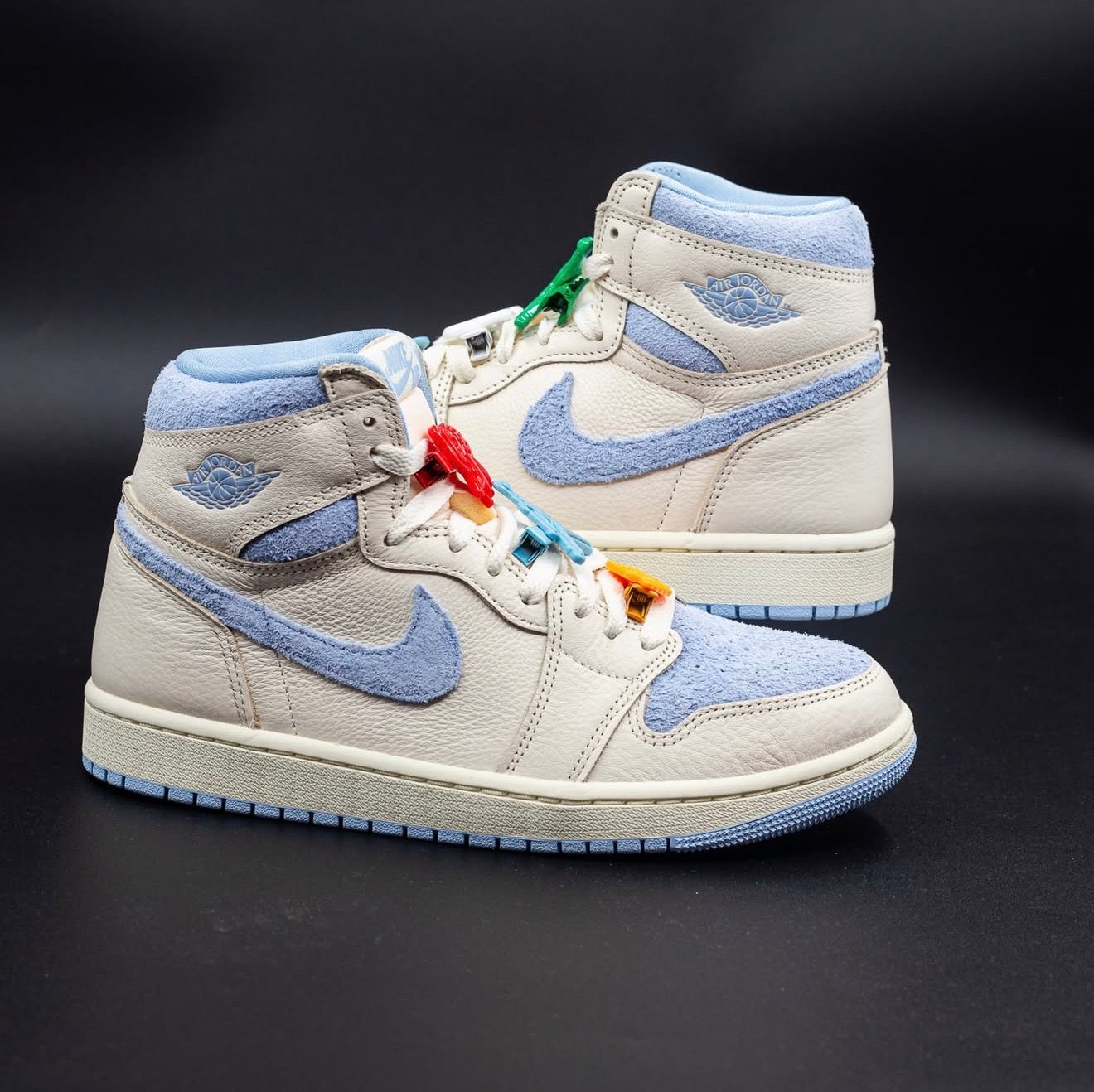 W Air Jordan 1 High OG "Hair Clips"