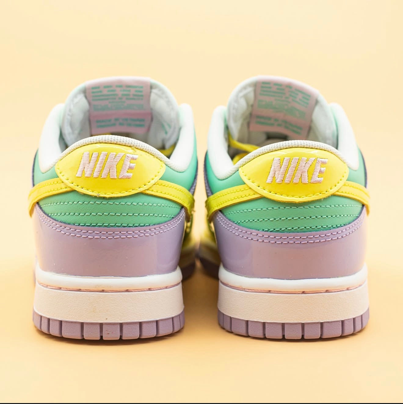 Dunk Low "Easter"