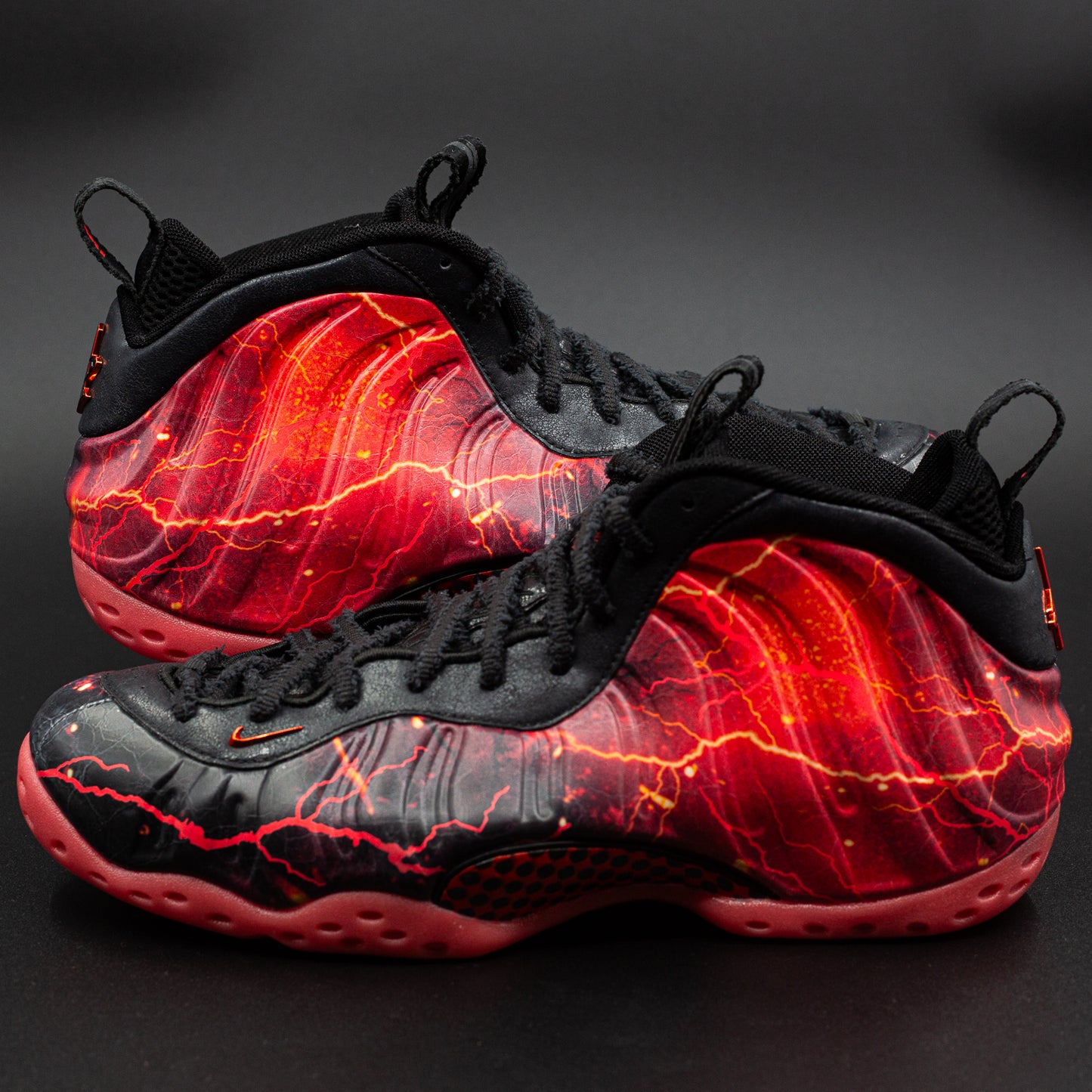 Air Foamposite One x Stranger Things "Vecna"