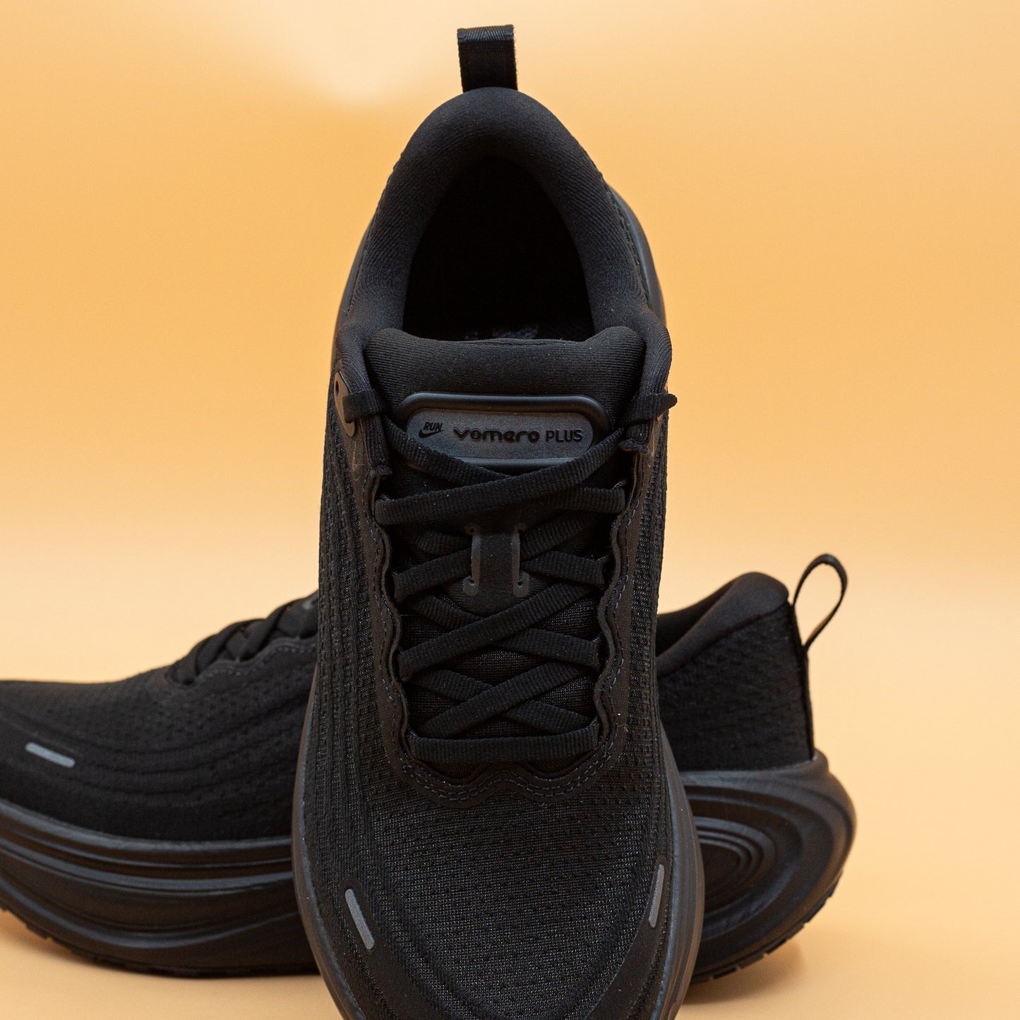 Nike Vomero Plus "Triple Black"