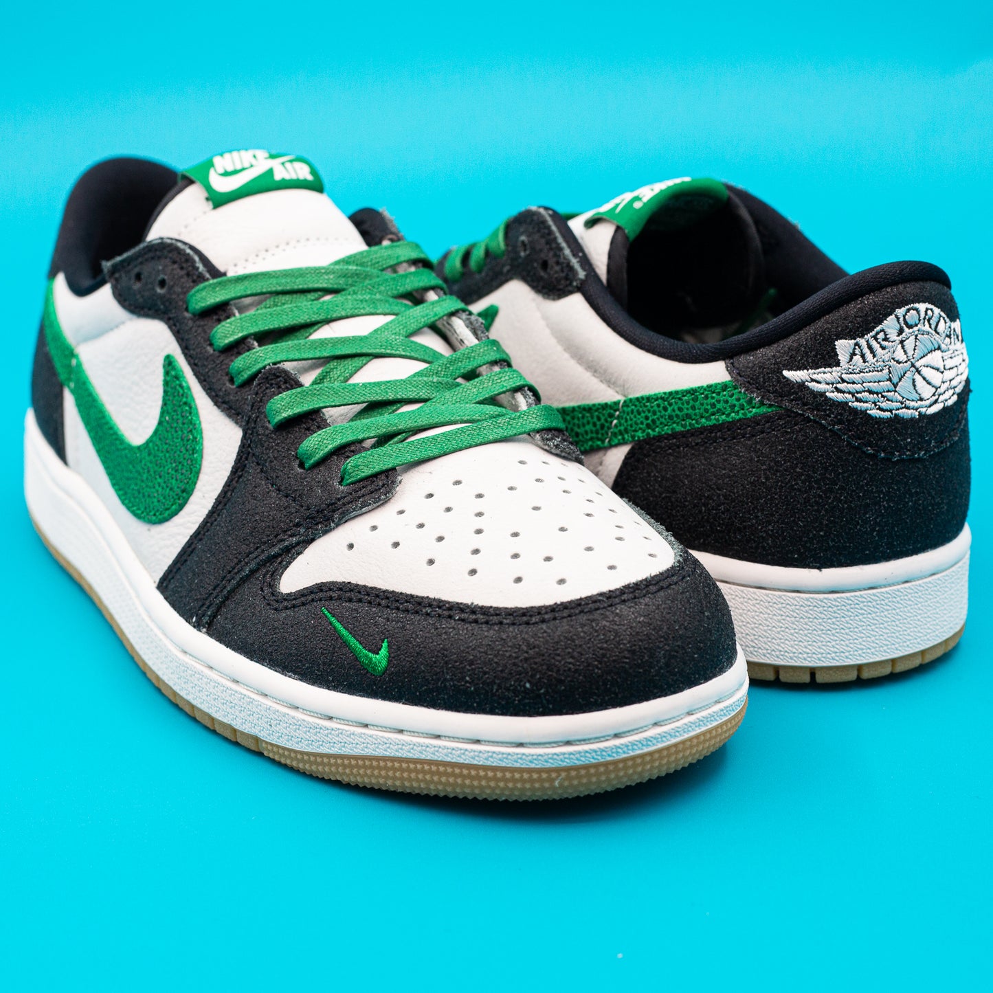 Air Jordan 1 Low OG "Pine Green"